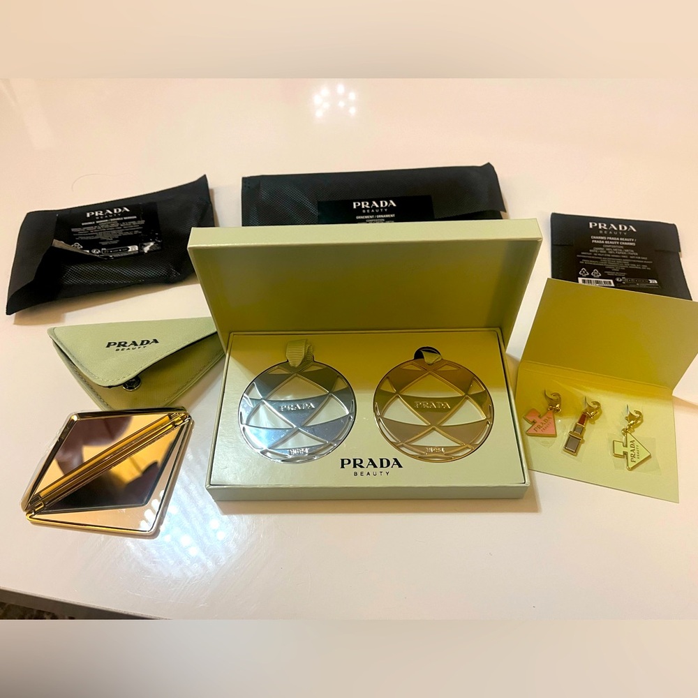 Prada Beauty Charm Ornament Mirror And Bag Set